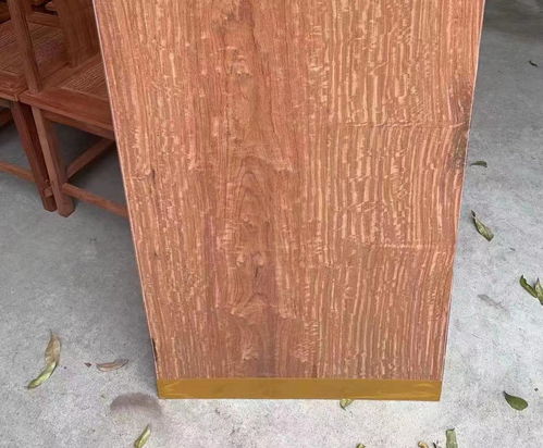 红木家具的独板和一木连做,哪个更有价值呢